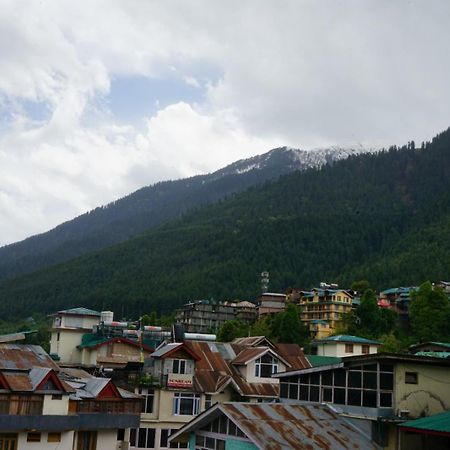 Hotel Magnolia Mallroad Manali エクステリア 写真