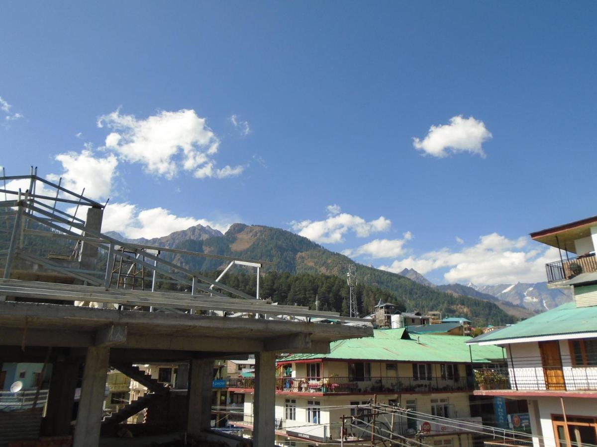 Hotel Magnolia Mallroad Manali エクステリア 写真