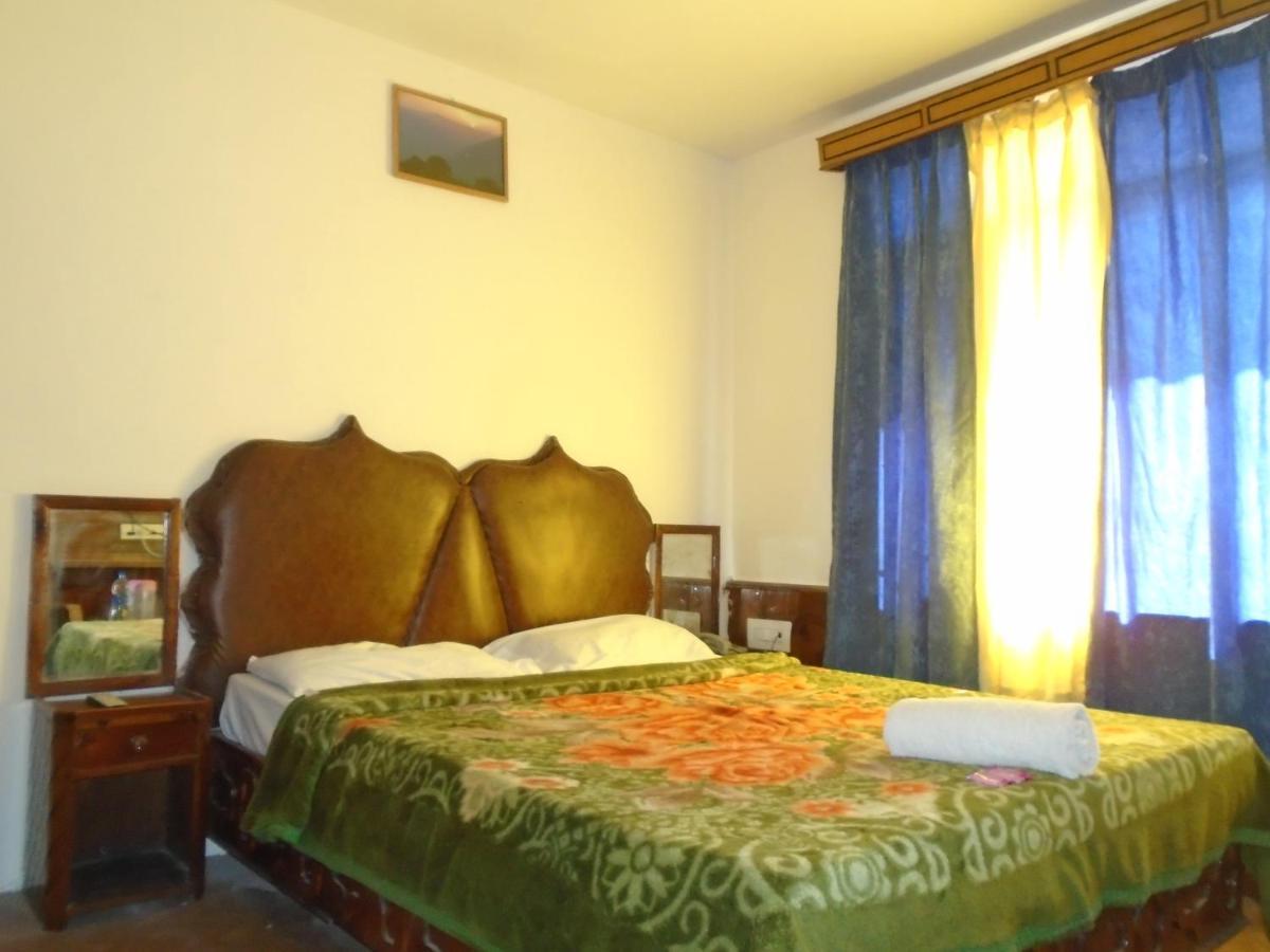 Hotel Magnolia Mallroad Manali エクステリア 写真