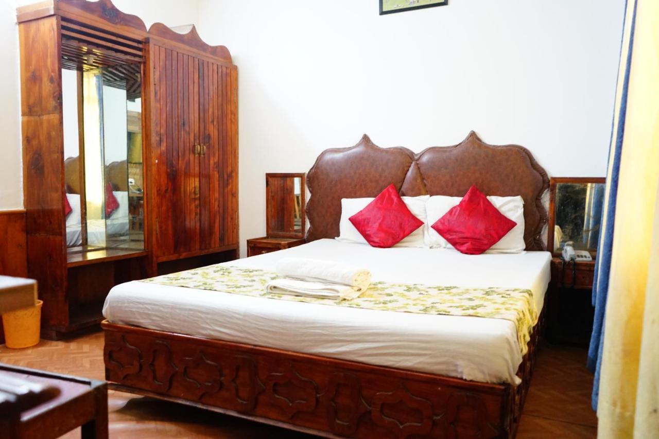 Hotel Magnolia Mallroad Manali エクステリア 写真