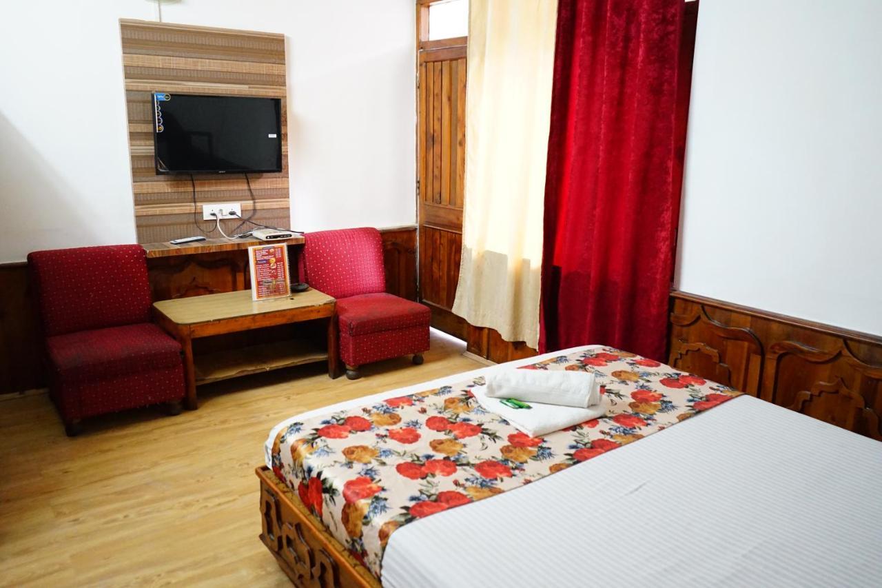 Hotel Magnolia Mallroad Manali エクステリア 写真