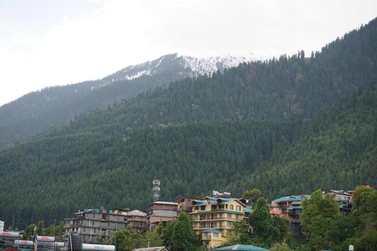 Hotel Magnolia Mallroad Manali エクステリア 写真