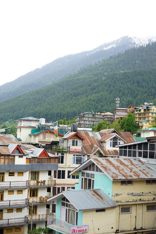 Hotel Magnolia Mallroad Manali エクステリア 写真