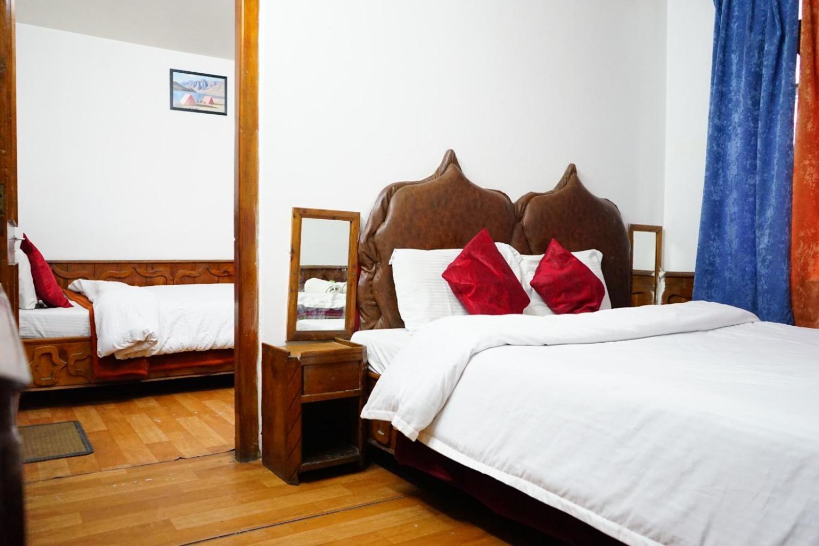 Hotel Magnolia Mallroad Manali エクステリア 写真